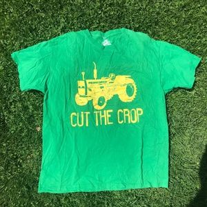 ❄Like New! Funny ‘Cut The Crop‘ John Deere Tractor Tee